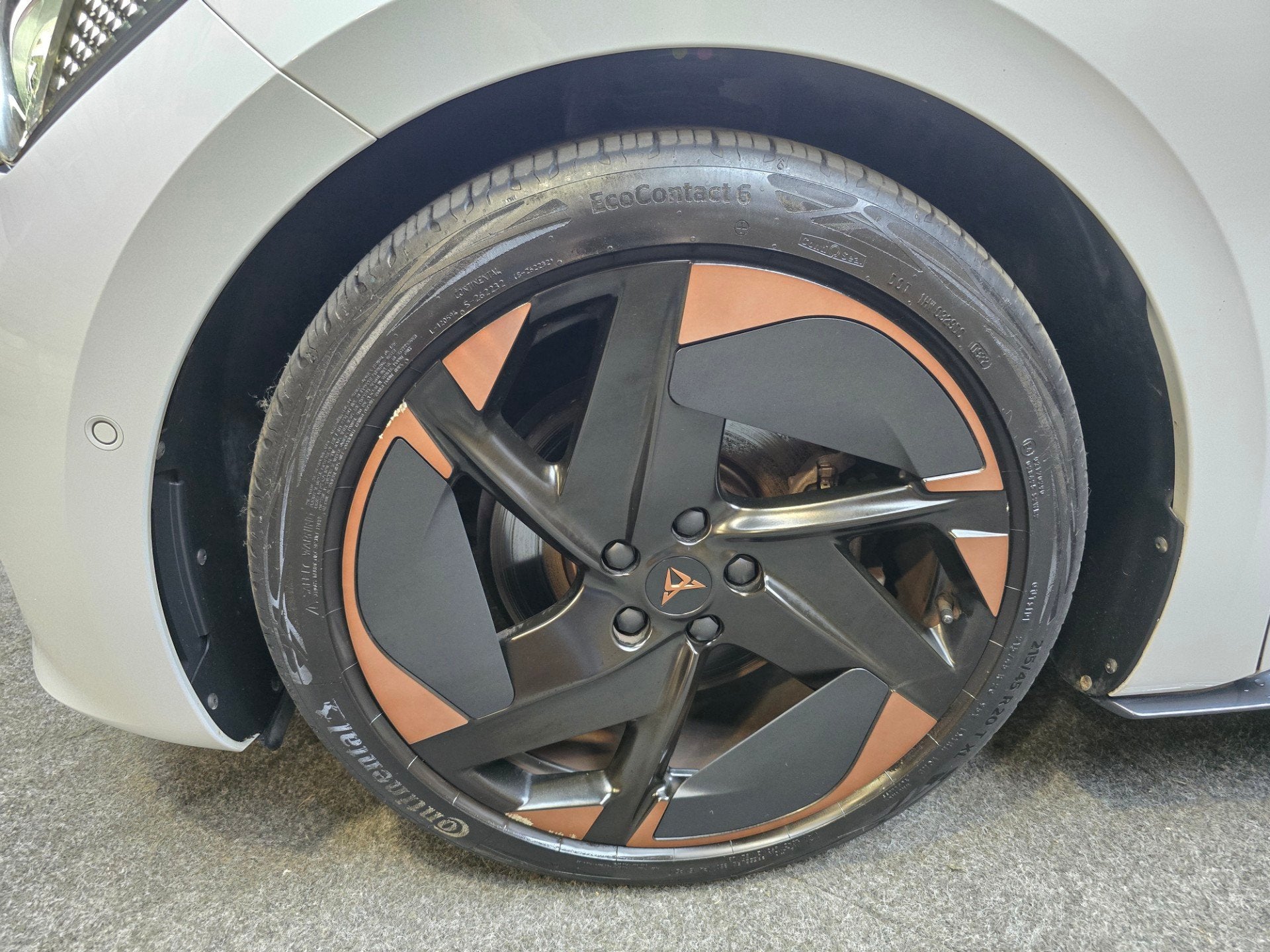 Cupra Born Copper Edition HuD Pano Matrix Navi Camera 20"LM, Auto's, Cupra, Automaat, Gebruikt, Zwart, Automatische klimaatregeling