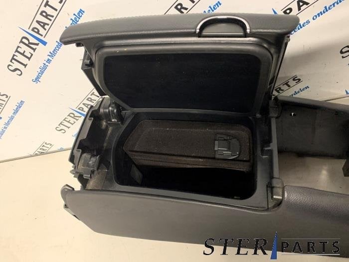 Middenconsoles van een Mercedes CLS-Klasse, Gebruikt, -, Ophalen of Verzenden, -
