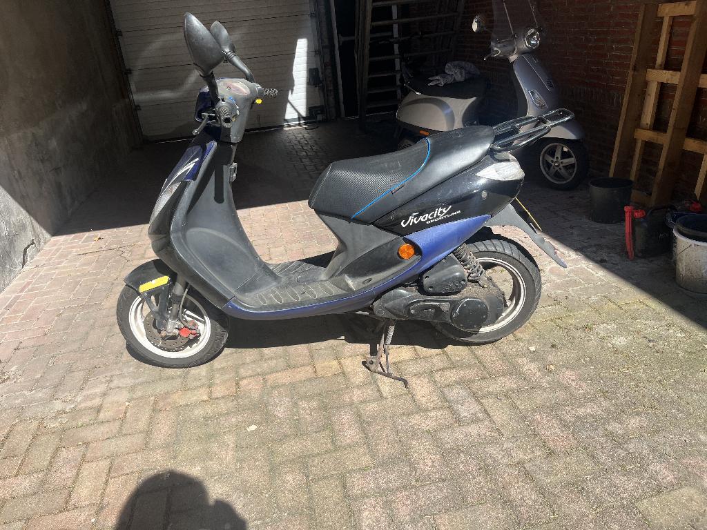 Peugeot vivacity brom, Fietsen en Brommers, Brommers | Peugeot, Ophalen, Gebruikt, Overige modellen, Maximaal 45 km/u