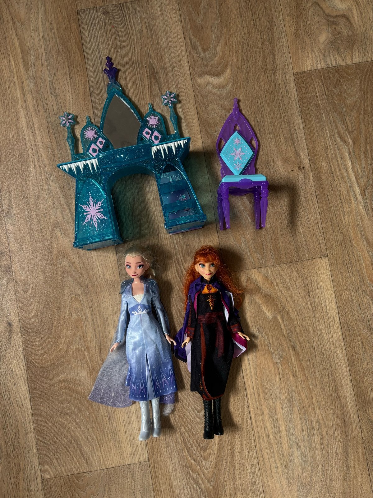 Barbie Anna en Elsa van Frozen, Ophalen of Verzenden, Gebruikt, Barbie