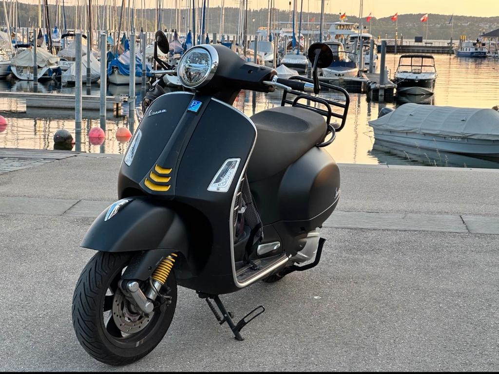 Gezocht vespa gts beenschild, Fietsen en Brommers, Scooters | Overige merken, Ophalen of Verzenden, Zo goed als nieuw, Benzine