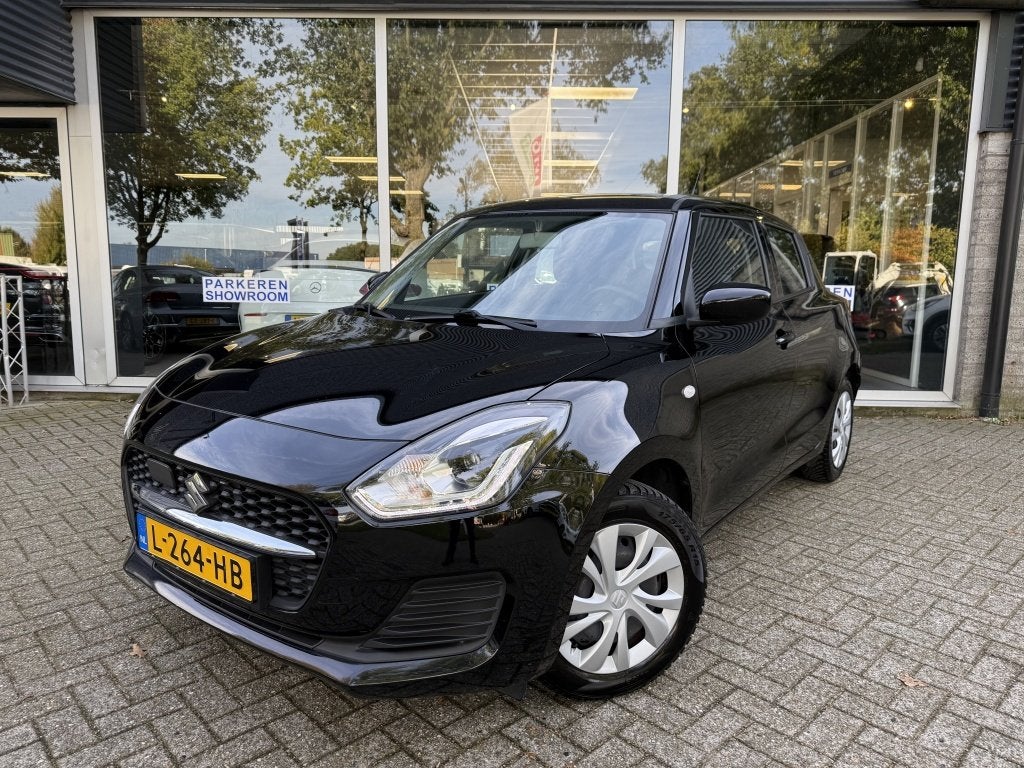 Suzuki Swift 1.2 Comfort Smart Hybrid ADAPTIVE CRUISE/LED, Auto's, 83 pk, Gebruikt, 4 cilinders, 400 kg