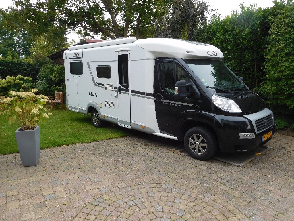 Caravans And Camping Lmc