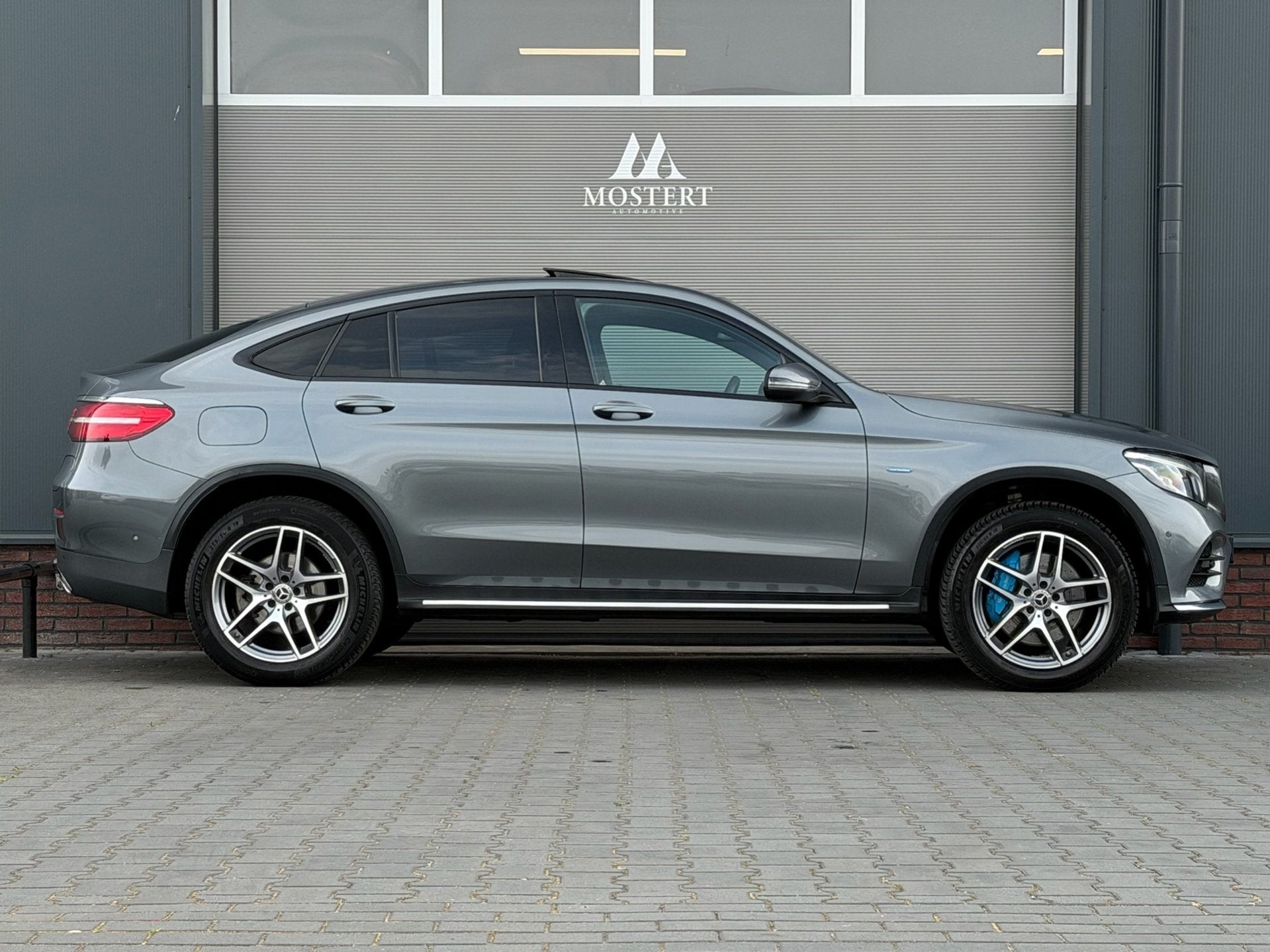 Mercedes-Benz GLC-klasse Coupé 350e 4MATIC AMG 1|2017|AMG-l, Auto's, 1940 kg, Gebruikt, 4 cilinders, 2000 kg