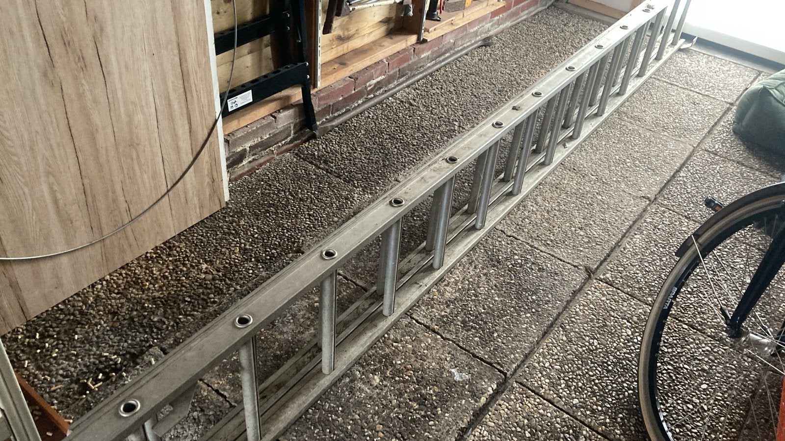 Stevige aluminium ladder - 4 meter of meer, Ophalen of Verzenden, Gebruikt, Ladder, 4 meter of meer