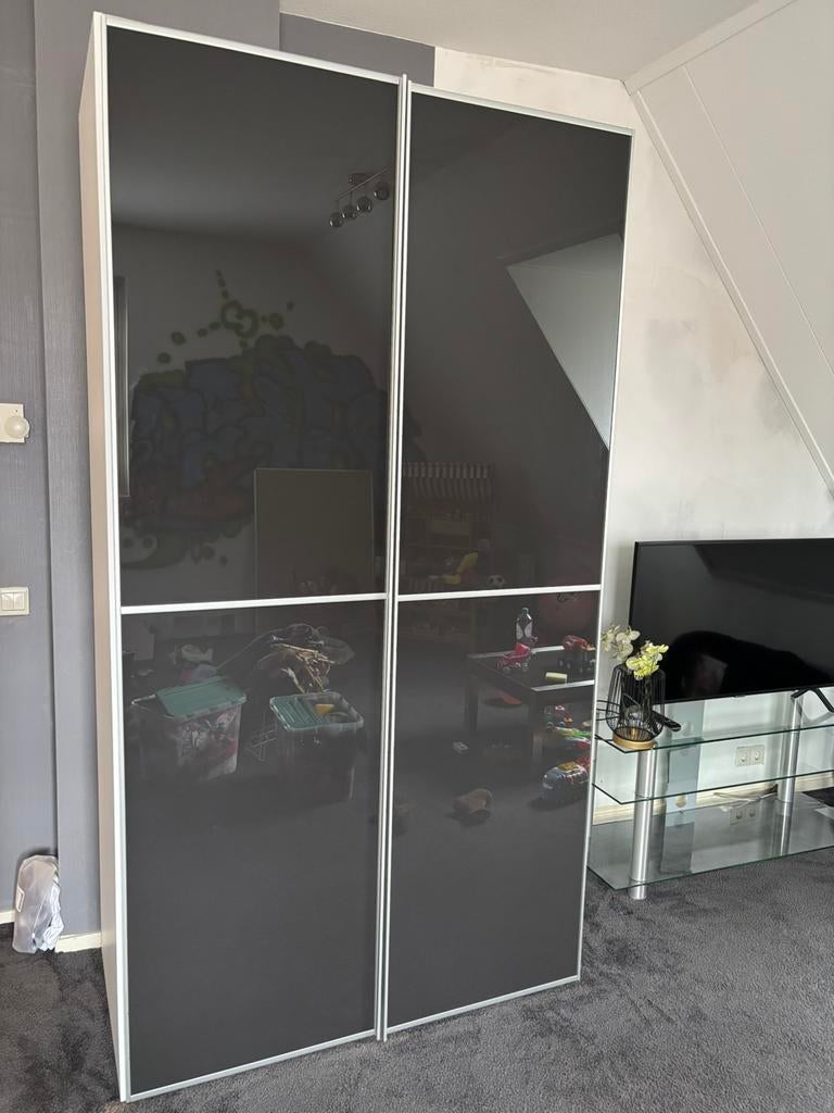 Kledingkast van Goossens( kwaliteit!!,)antraciet glaspanelen, Huis en Inrichting, Ophalen, Met deur(en), 100 tot 150 cm, 200 cm of meer