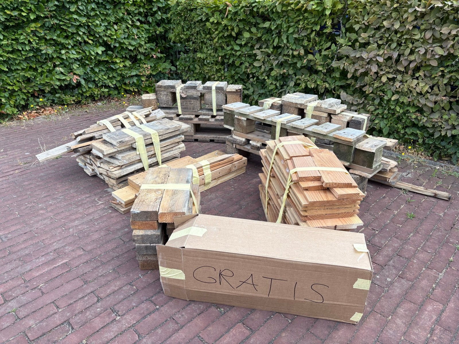 Gratis hout stookhout, Tuin en Terras, Minder dan 3 m³, Ophalen, Blokken