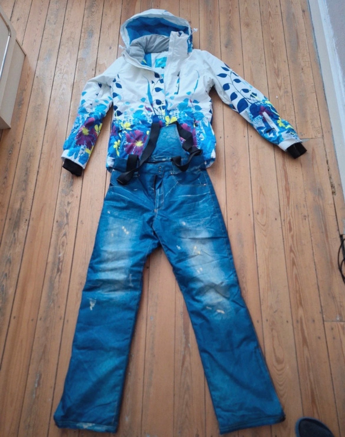 Wintersport set: ski-jas en skibroek (z.g.a.n.), Kleding | Dames, Ophalen of Verzenden, Zo goed als nieuw, Maat 36 (S), Pak