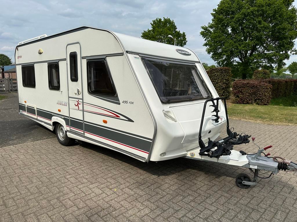 Beyerland Sprinter 495 FDK - Ruime gezinscaravan, Omvormbare zithoek, Treinzit, Particulier, 1000 - 1250 kg
