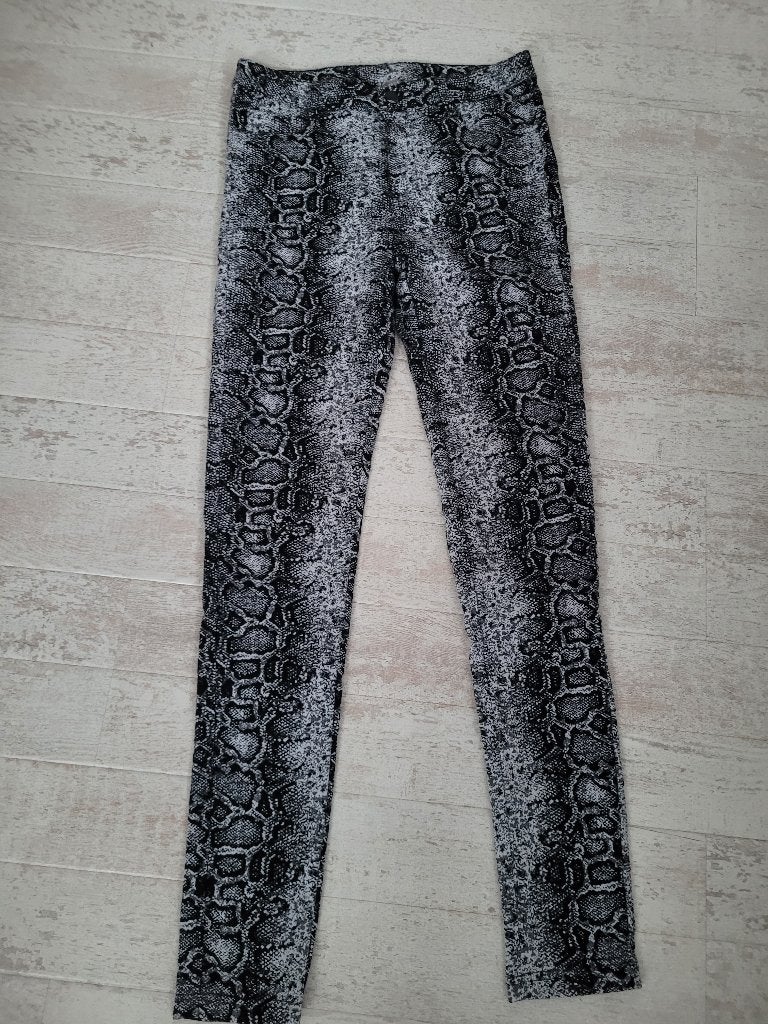 C&S stretch broek skinny slangen print S valt als M zgan, Maat 38/40 (M), C&S, Ophalen of Verzenden, Zo goed als nieuw