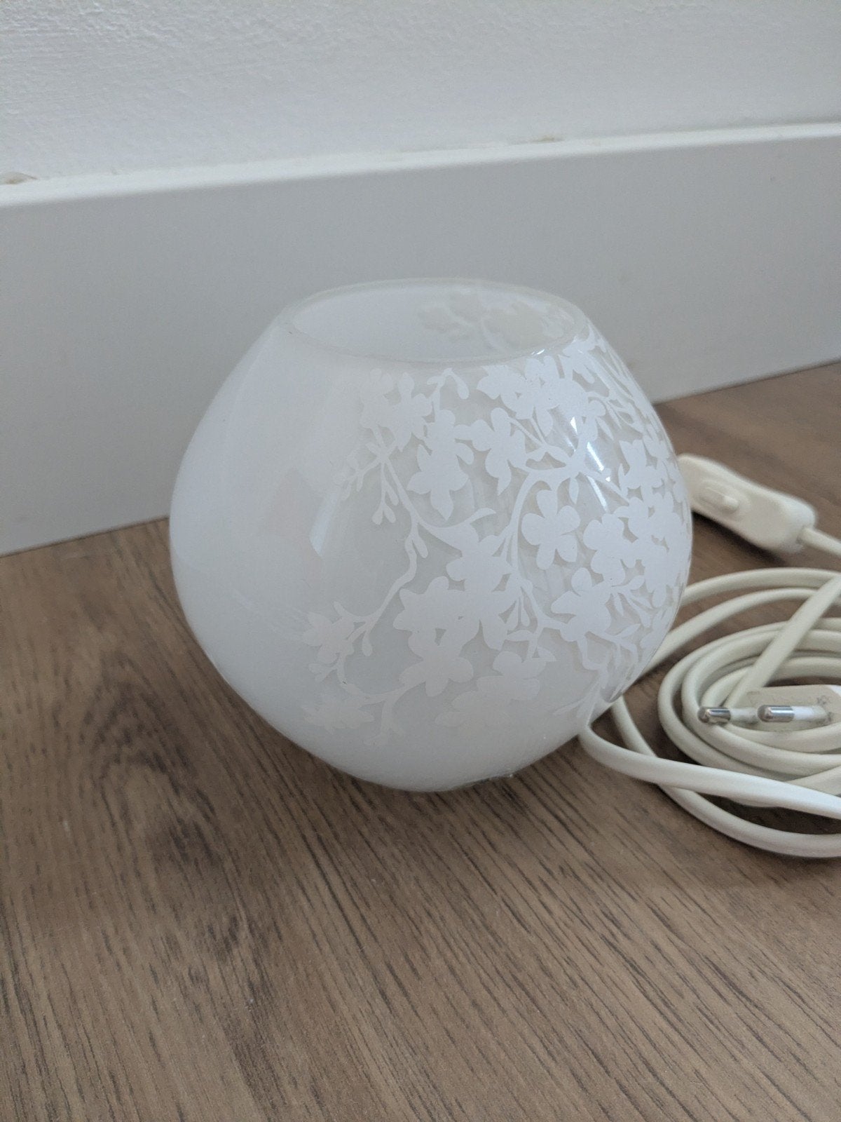 IKEA Knubbig sfeerlamp, Met schakelaar, E14 (klein), Wit, IKEA
