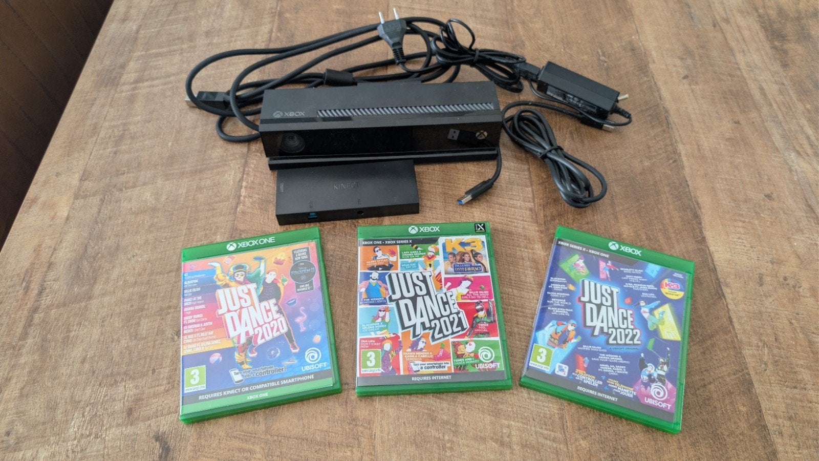 Kinect voor Xbox One inclusief Hub en 3 Just Dance spellen, Ophalen of Verzenden, Zo goed als nieuw, Kinect, Xbox Original