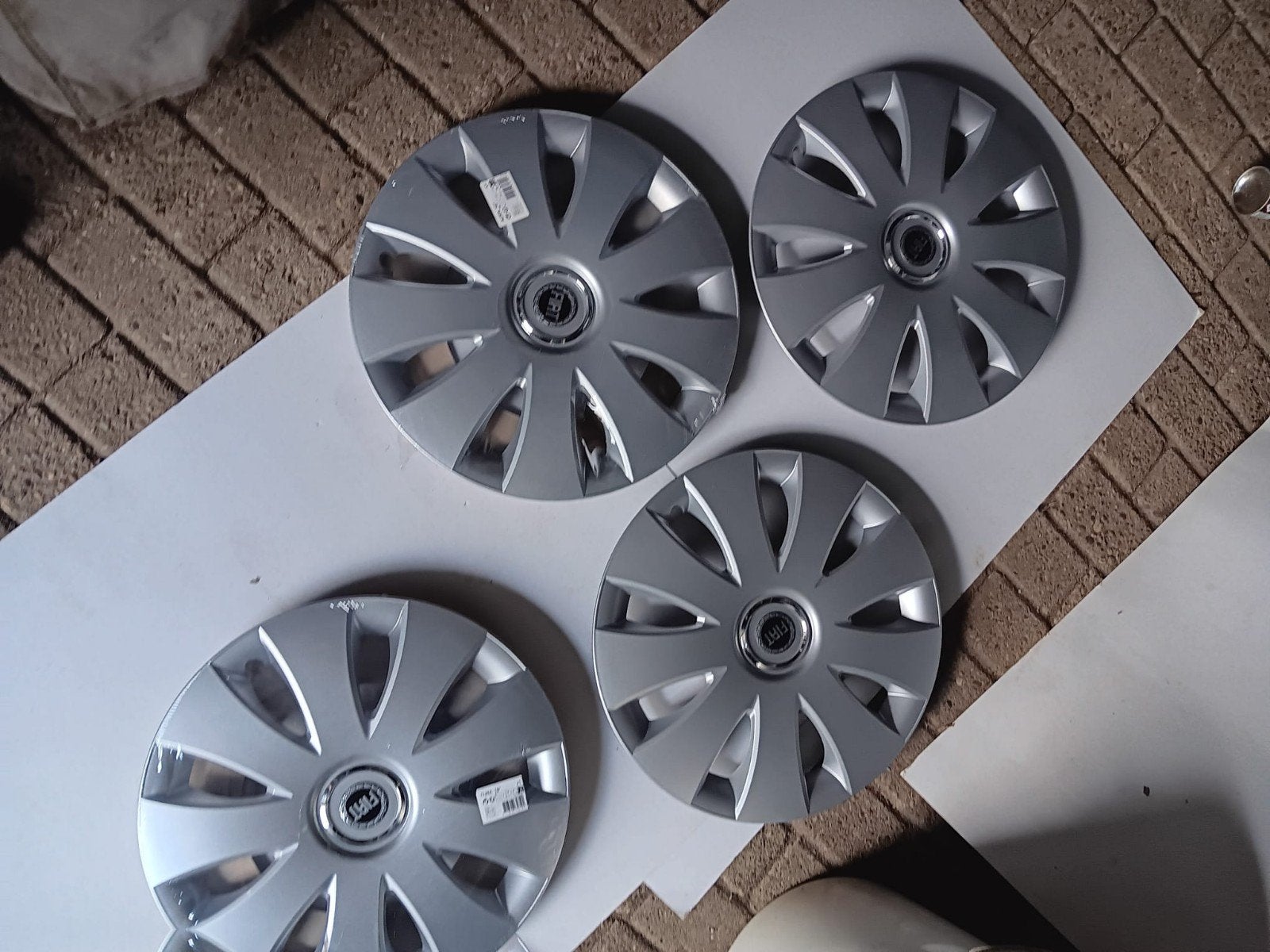 Nieuwe Fiat wieldoppen set (4 stuks), Auto diversen, Wieldoppen, Ophalen of Verzenden, Nieuw