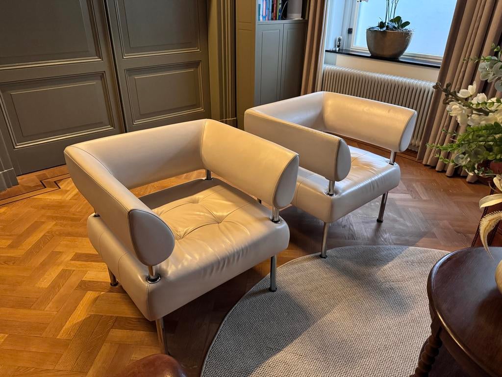 2 x Sitland wit leren design stoelen, Ophalen of Verzenden, Gebruikt, Leer, 75 tot 100 cm