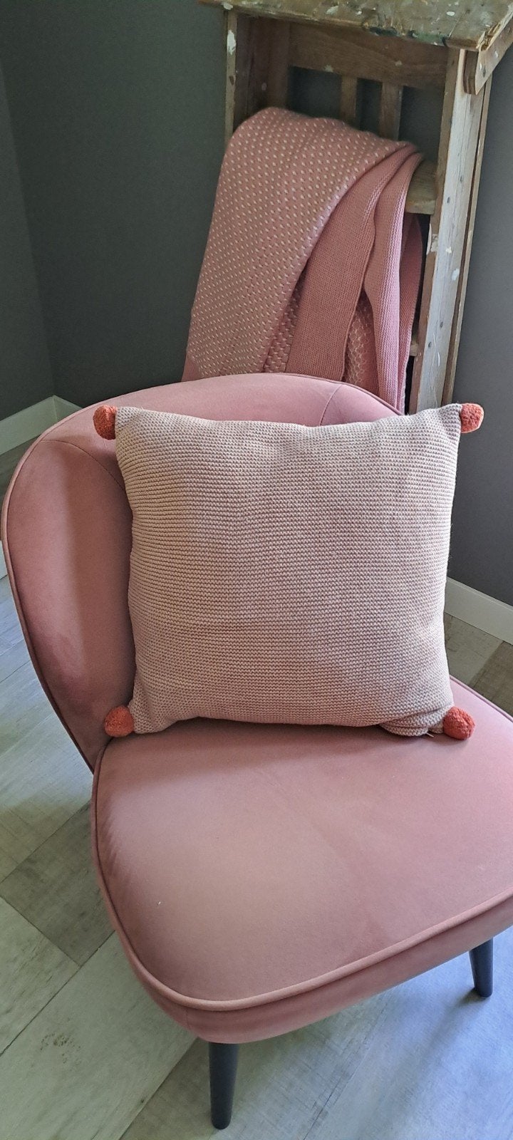 Leuk Kussen/Oudroze/Karwei/45x45 cm, Ophalen of Verzenden, Zo goed als nieuw, Roze, Vierkant