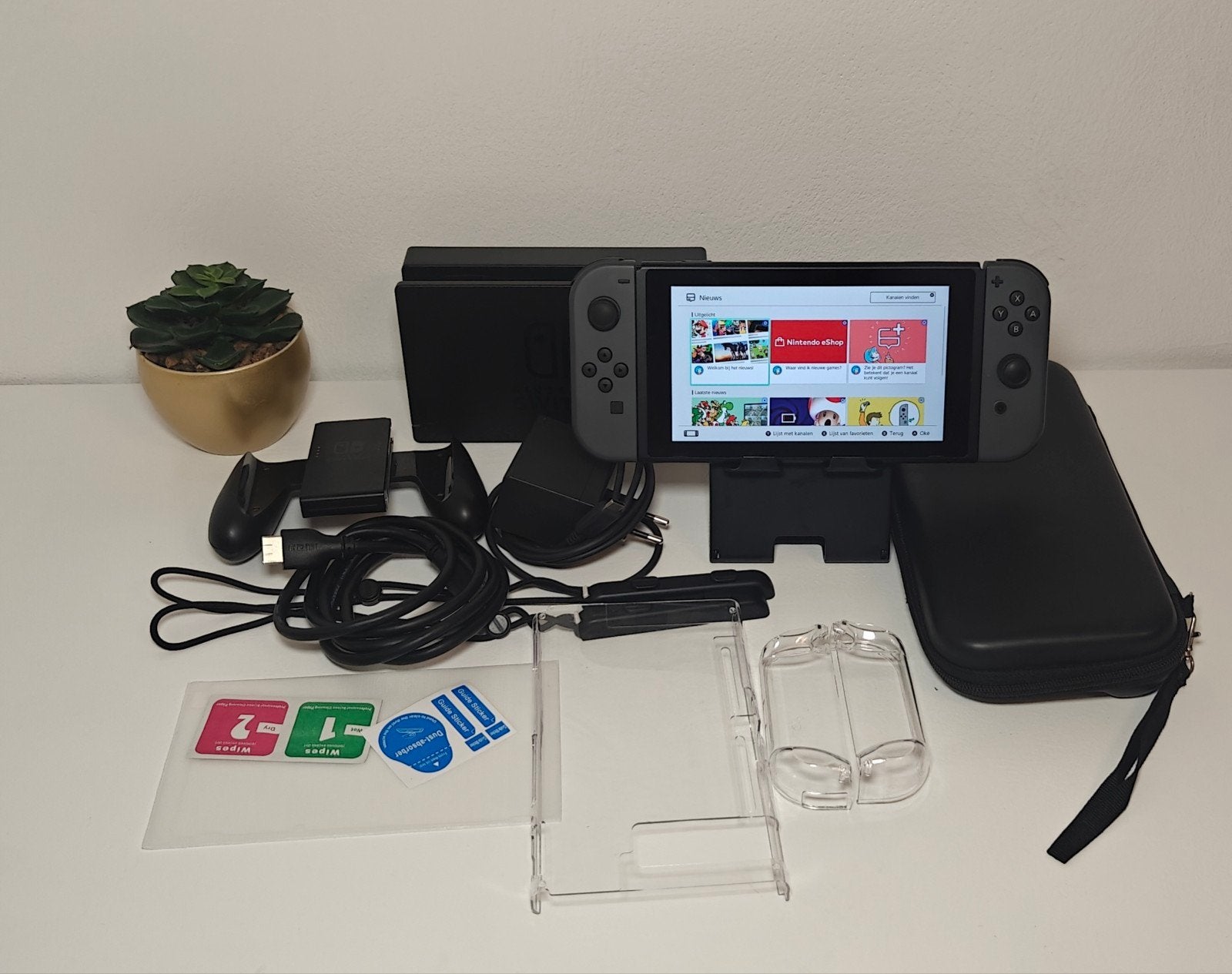 Nintendo Switch V2, Ophalen of Verzenden, Zo goed als nieuw