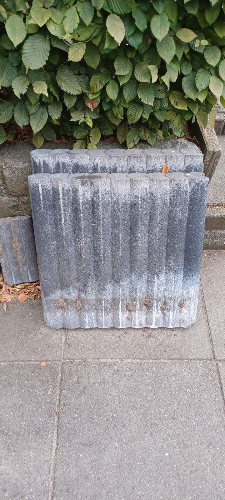 GRATIS: betonnen borderranden, Ophalen, Gebruikt, 25 tot 50 cm, Minder dan 25 cm