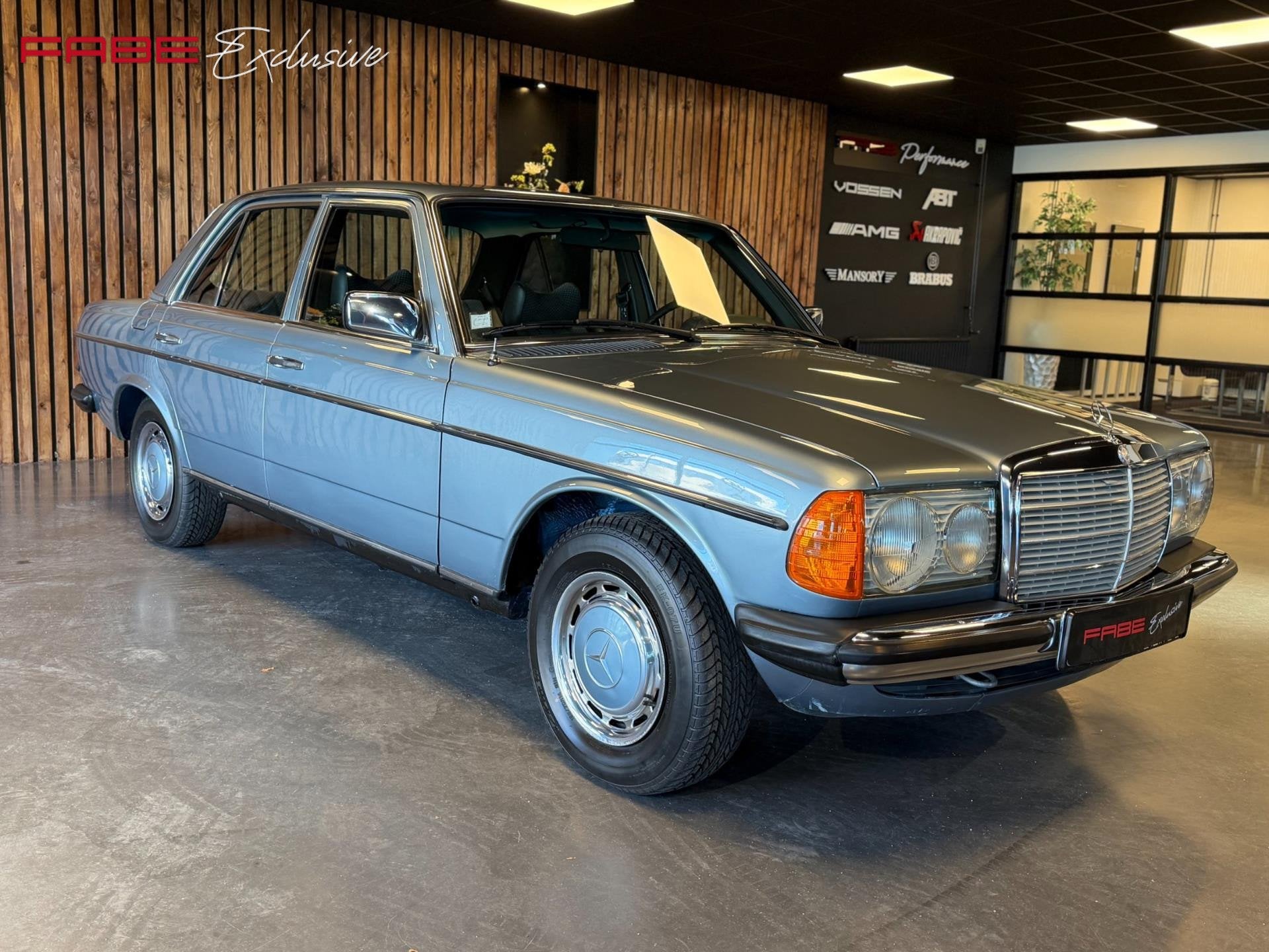 Mercedes-Benz 200-280 (W123) 250 Automaat/1e Eigenaar/Automa, foto 8