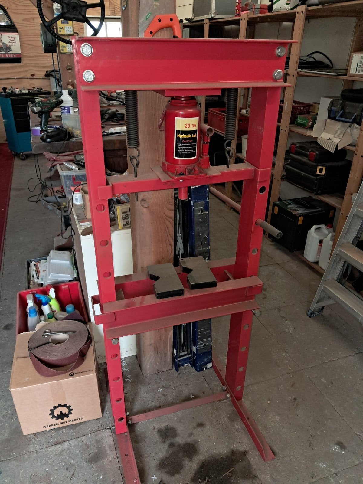 werkplaatspers 20 ton, Ophalen