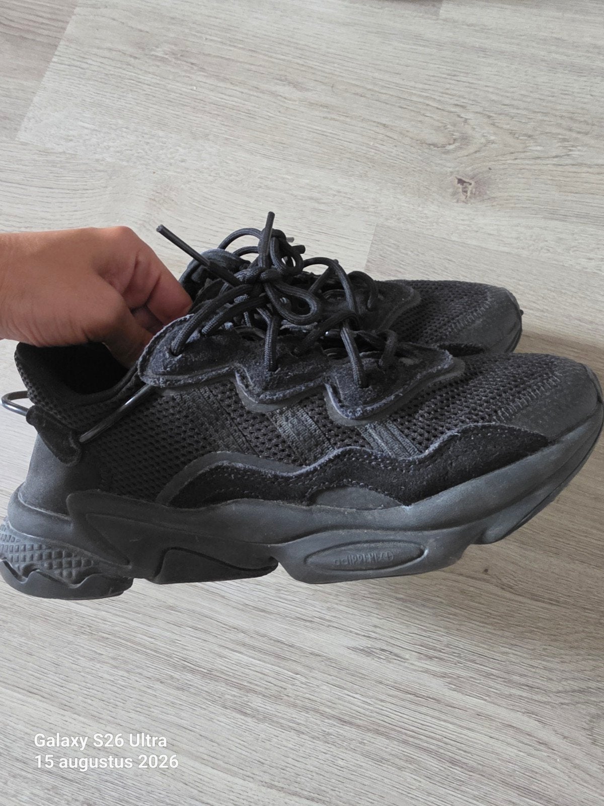 Adidas OZWEEGO sneakers zwart maat 38 2/3, Zwart, Ophalen of Verzenden, Sneakers of Gympen, Adidas