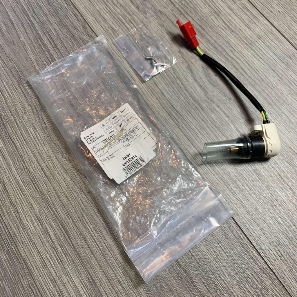 Elektrische choke Piaggio Vespa 4T 4V Origineel CM142914, Info@jynkx.com, Nieuw, Ophalen of Verzenden, Piazza 99