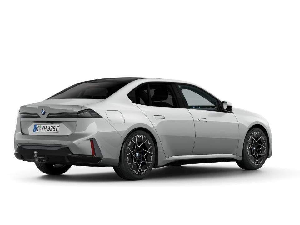 BMW i3 50 xDrive First Edition M Sportpakket | Innovation Pa, Automaat, Zwart, 113 kWh, 469 pk