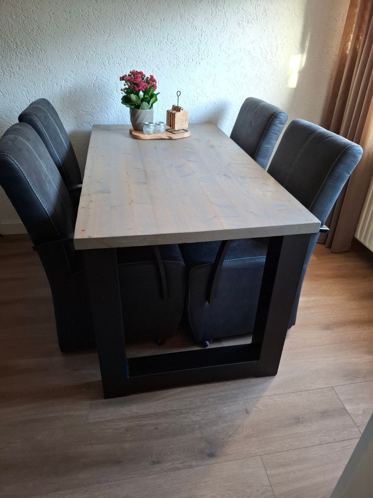 Eethoek compleet met 4 stoelen op wielen, Huis en Inrichting, Ophalen, Gebruikt, 4 tot 6 stoelen