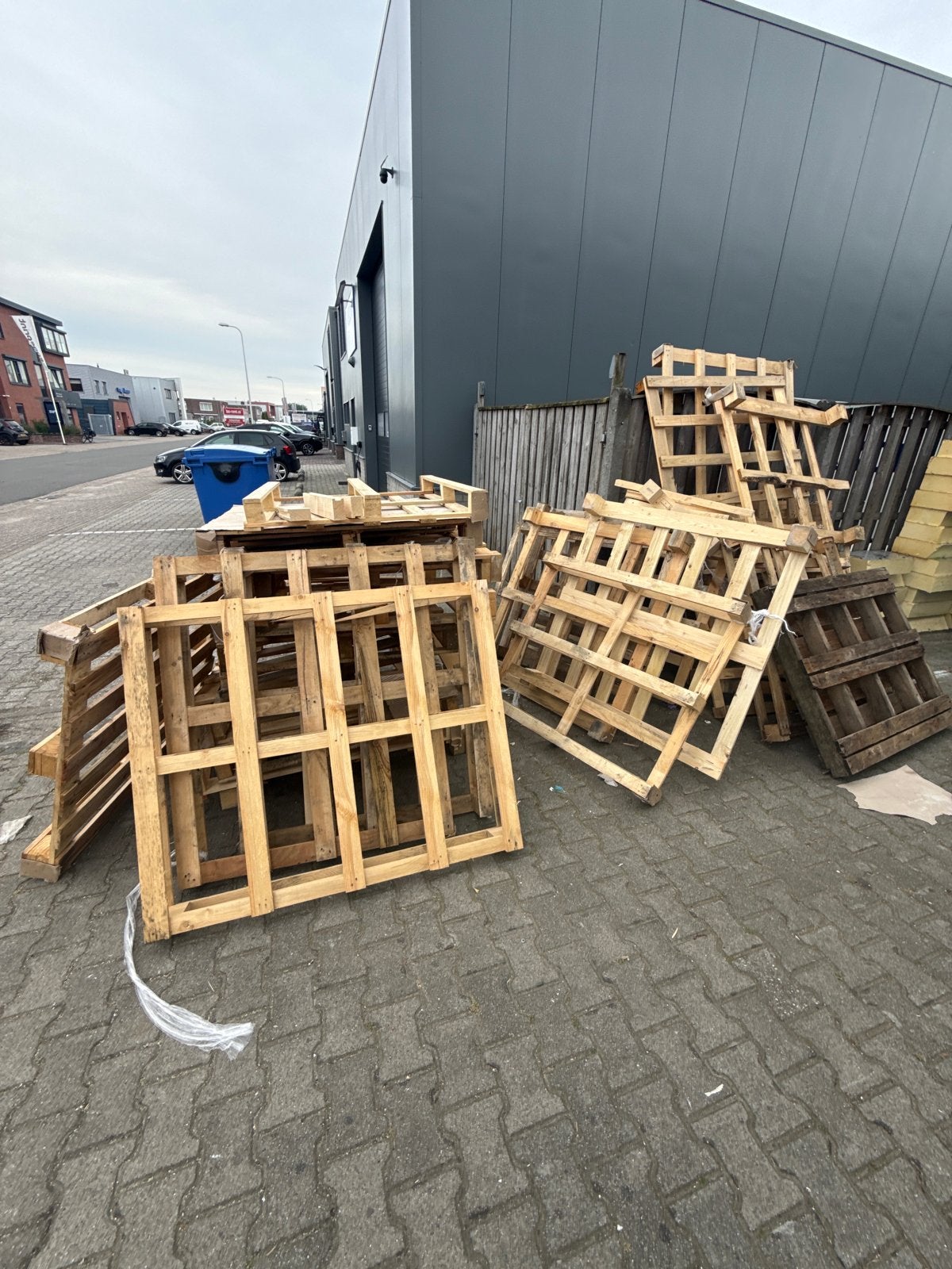 Gratis brandhout: Pallets voor kachel of vuurkorf, 6 m³ of meer, Ophalen of Verzenden, Overige houtsoorten, Blokken