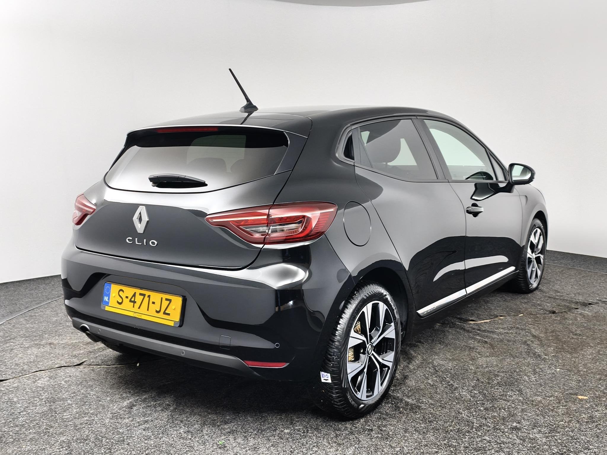 Renault Clio 1.0 TCe 90 Evolution | All-Season banden | Navi, Voorwielaandrijving, Gebruikt, Euro 6, 580 kg