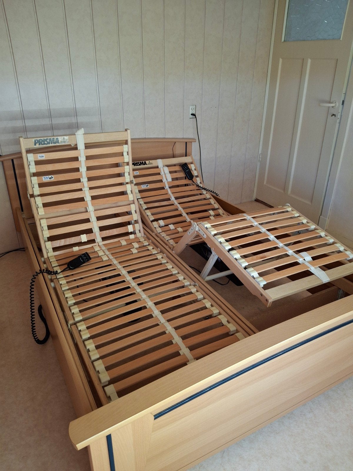 Te koop aangeboden   €80.-  wegens verhuizing, Ophalen of Verzenden, Hout, Verstelbaar, Gebruikt