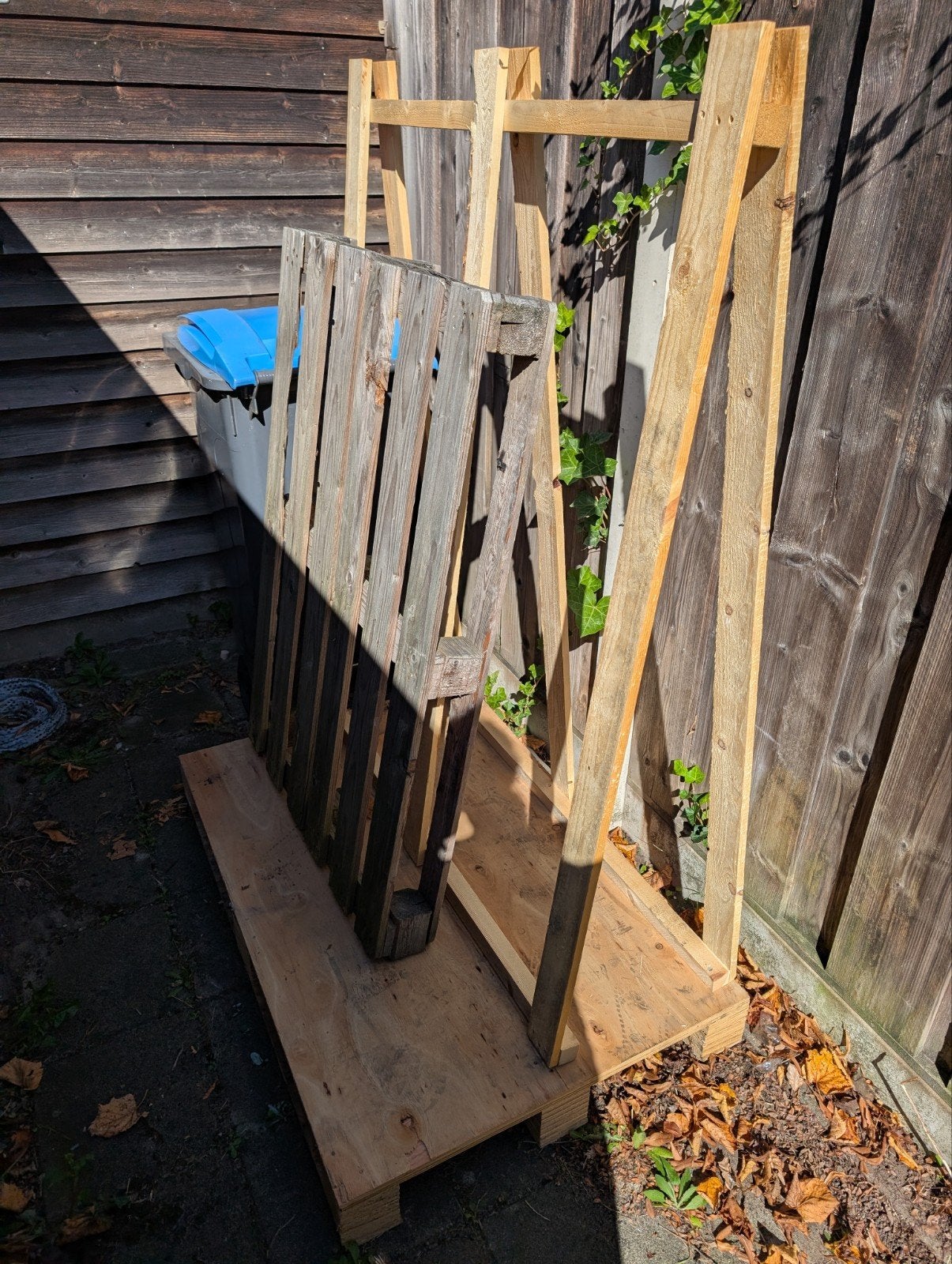 Brandhout: Pallet en Houten Constructie, Minder dan 3 m³, Ophalen, Overige houtsoorten, Blokken