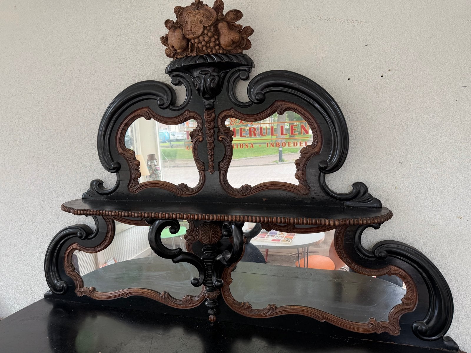 Antiek dressoir met spiegelopstand, zwart hout, fruitdecor, Antiek en Kunst, Ophalen of Verzenden