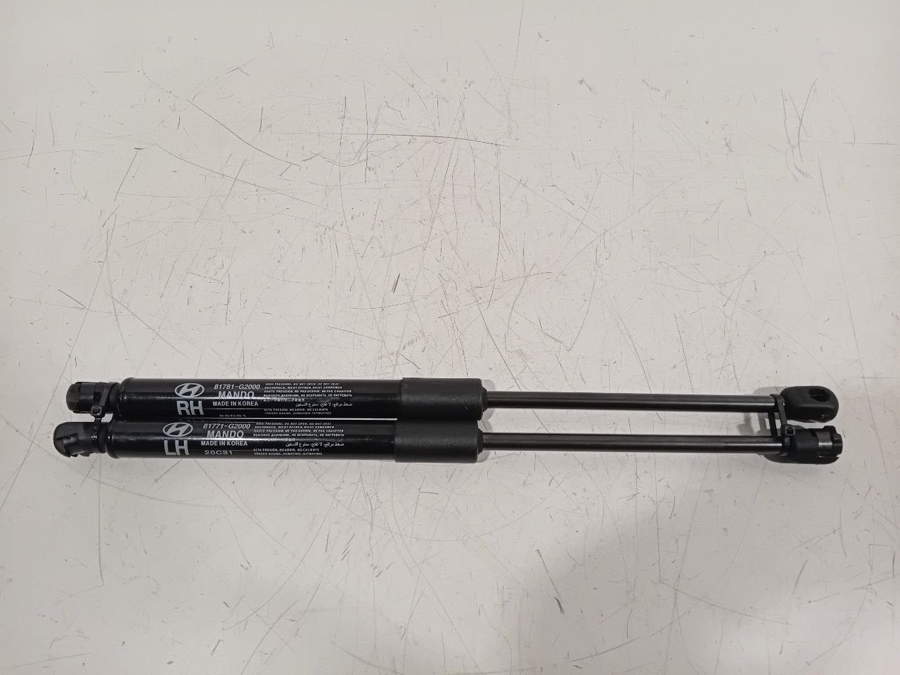Gasdrukveerset achter Hyundai Ioniq, Onderdelen@venauto.nl, Van der Ven Autorecycling B.V., Gebruikt, Ettenseweg 76, 4706 PB Roosendaal, The Netherlands