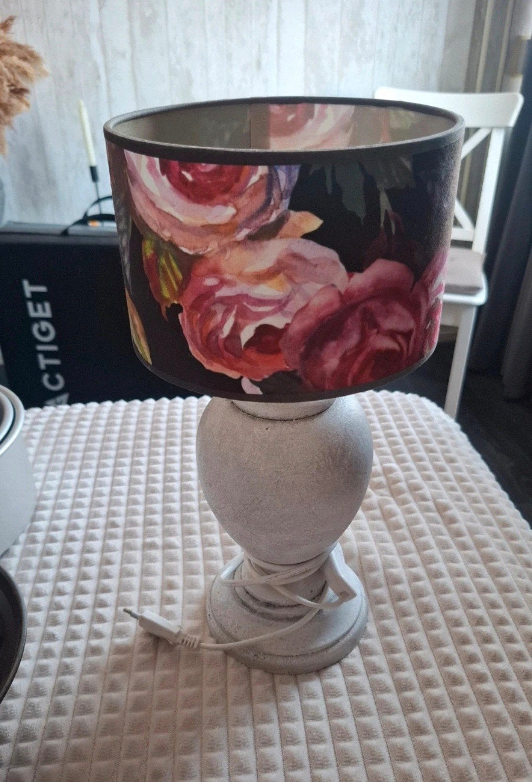 Sfeervolle tafellamp met bloemenprint kap, Gebruikt, Overige merken, Meerkleurig, Overige fittingen