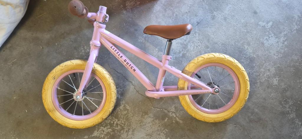 Little Dutch loopfiets roze, Fietsen en Brommers, Fietsen | Kinderfietsjes, Ophalen of Verzenden, Gebruikt, Minder dan 16 inch