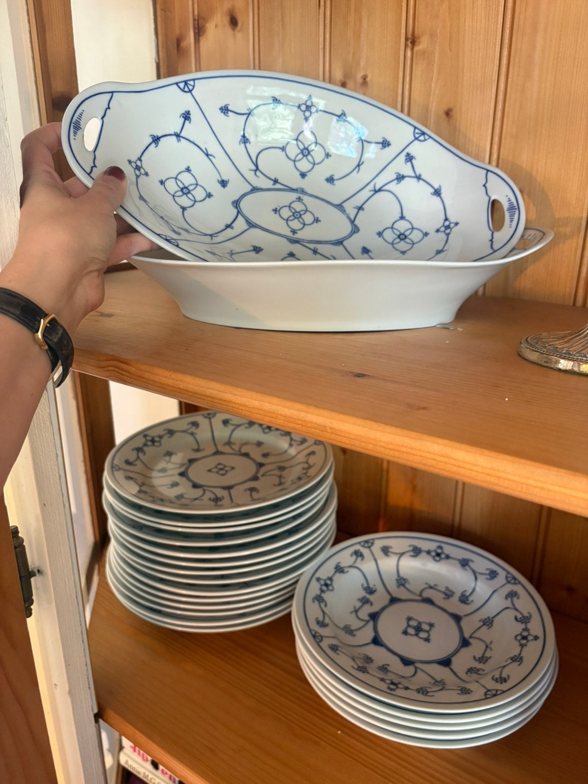 Saksisch blau servies veel!, Ophalen