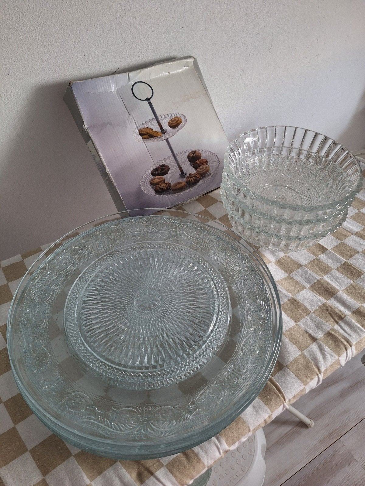 Schalen, borden en etagière, Ophalen, Nieuw, Overige stijlen, Bord(en)