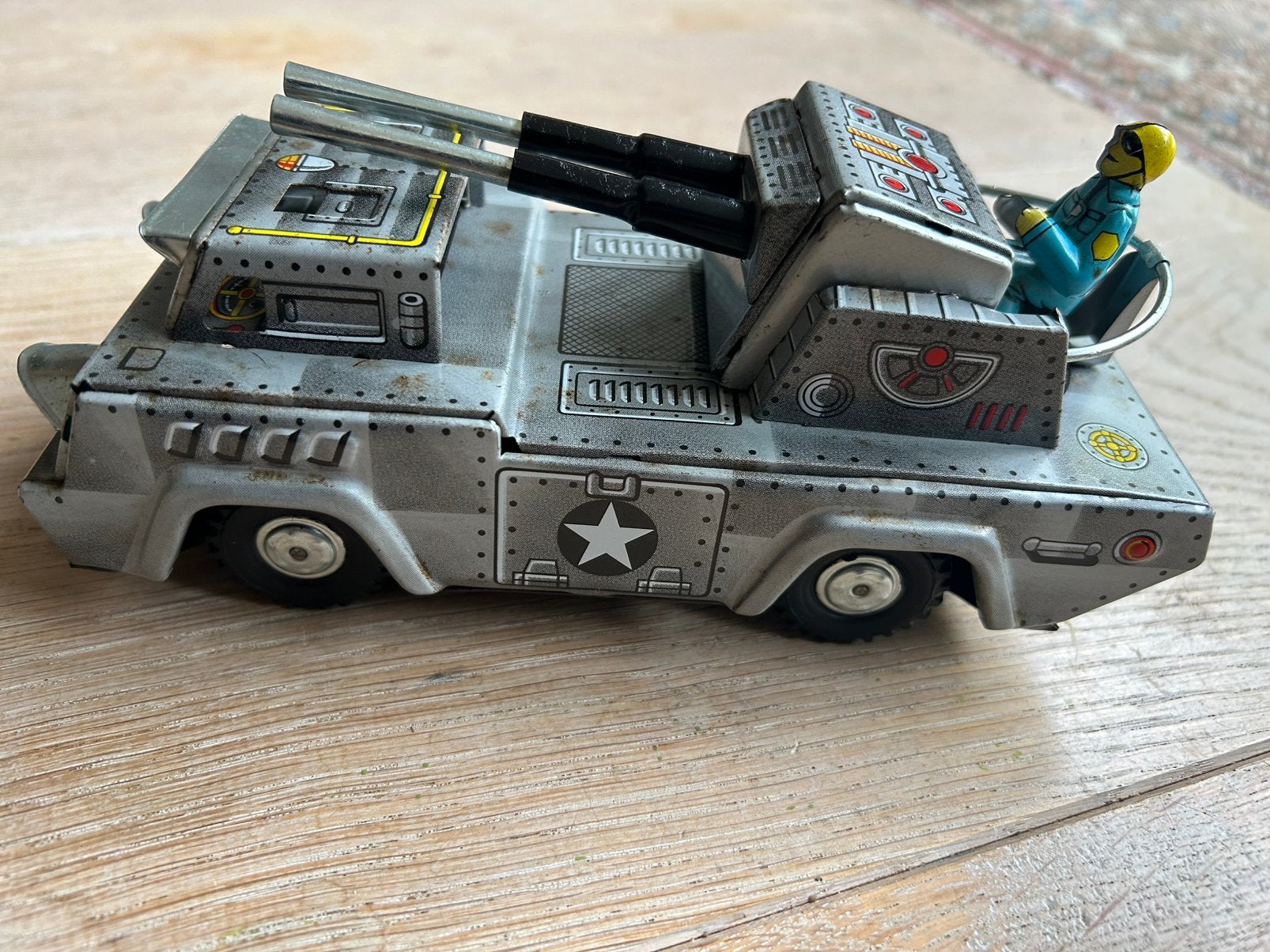 Kawahara Japan pantserauto blikken tank 2x kanon 60ers, Ophalen of Verzenden