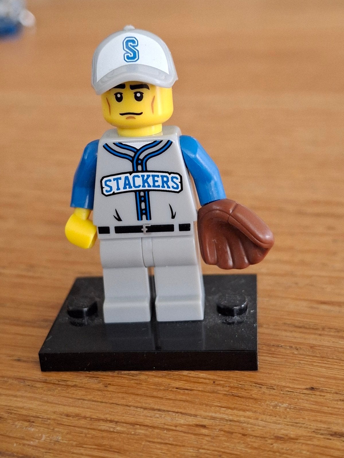 Lego Minifiguur Honkbalspeler Stackers met handschoen, Ophalen of Verzenden