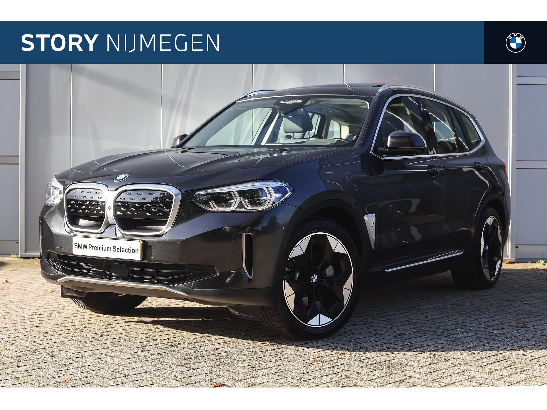 BMW iX3 High Executive / Trekhaak / Sportstoelen / Comfort A, Dealer onderhouden, Achterwielaandrijving, Gebruikt, Adaptive Cruise Control