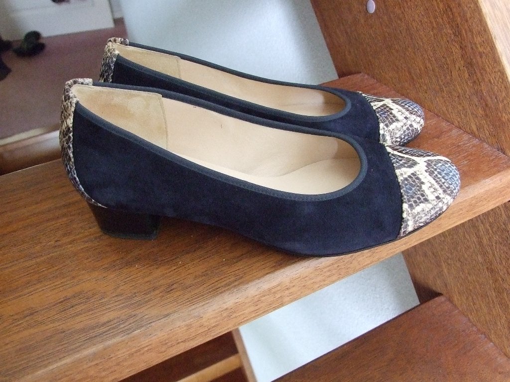 Hassia nagenoeg nieuwe suede blauwe schoenen met accent 6/40, Hassia, Schoenen met lage hakken, Blauw, Ophalen of Verzenden