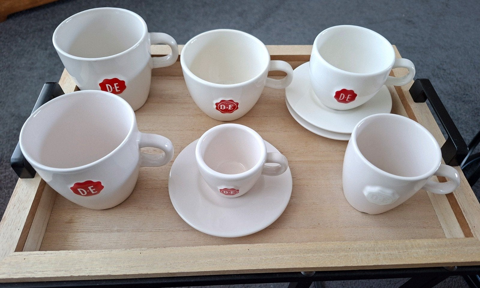 Diverse Douwe Egberts Servies: Kopjes, Schotels en Mokken, Gebruikt, Overige merken, Keramiek, Ophalen of Verzenden