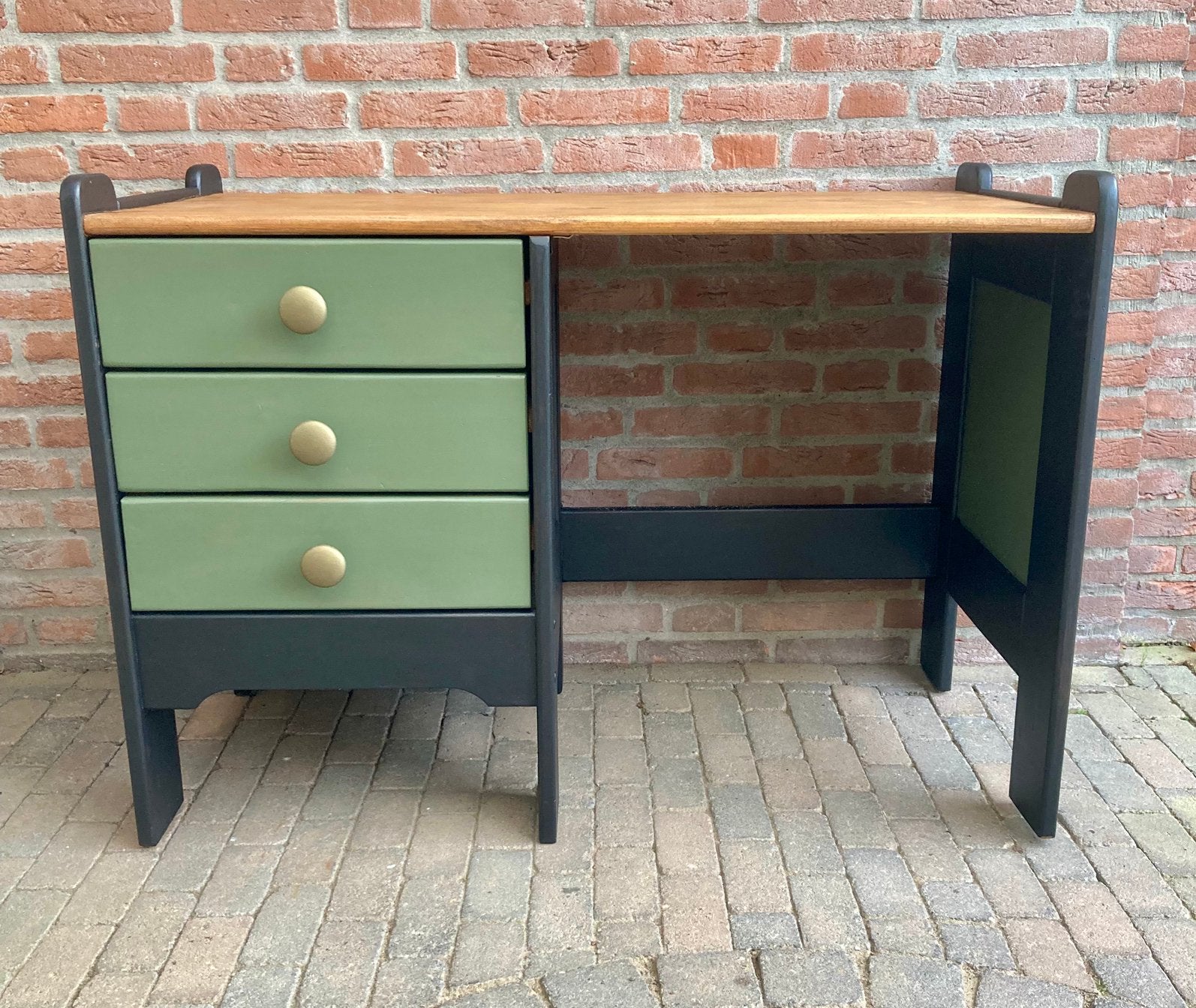 Bureau gerestyled mat zwart/ groen, Ophalen of Verzenden, Zo goed als nieuw