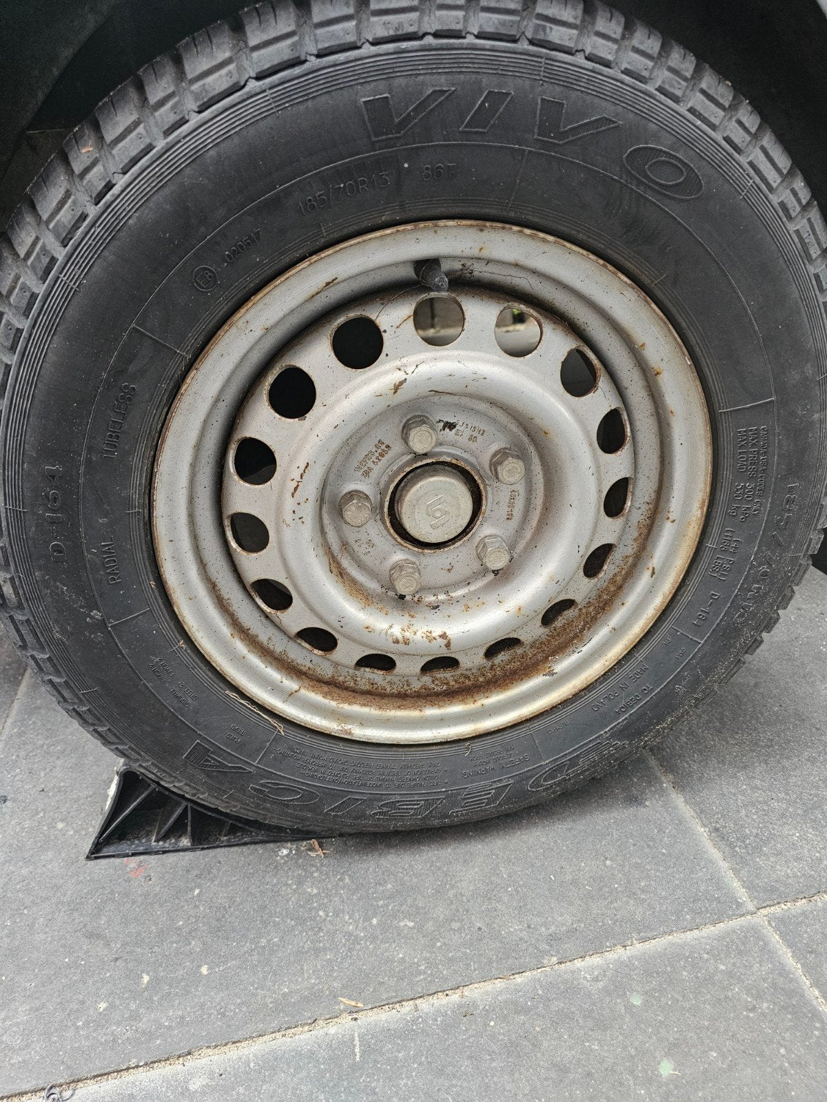 GEZOCHT ❗️ Twee van zulke Aanhanger velgen met banden, Auto diversen, Aanhangwagen-onderdelen, Ophalen