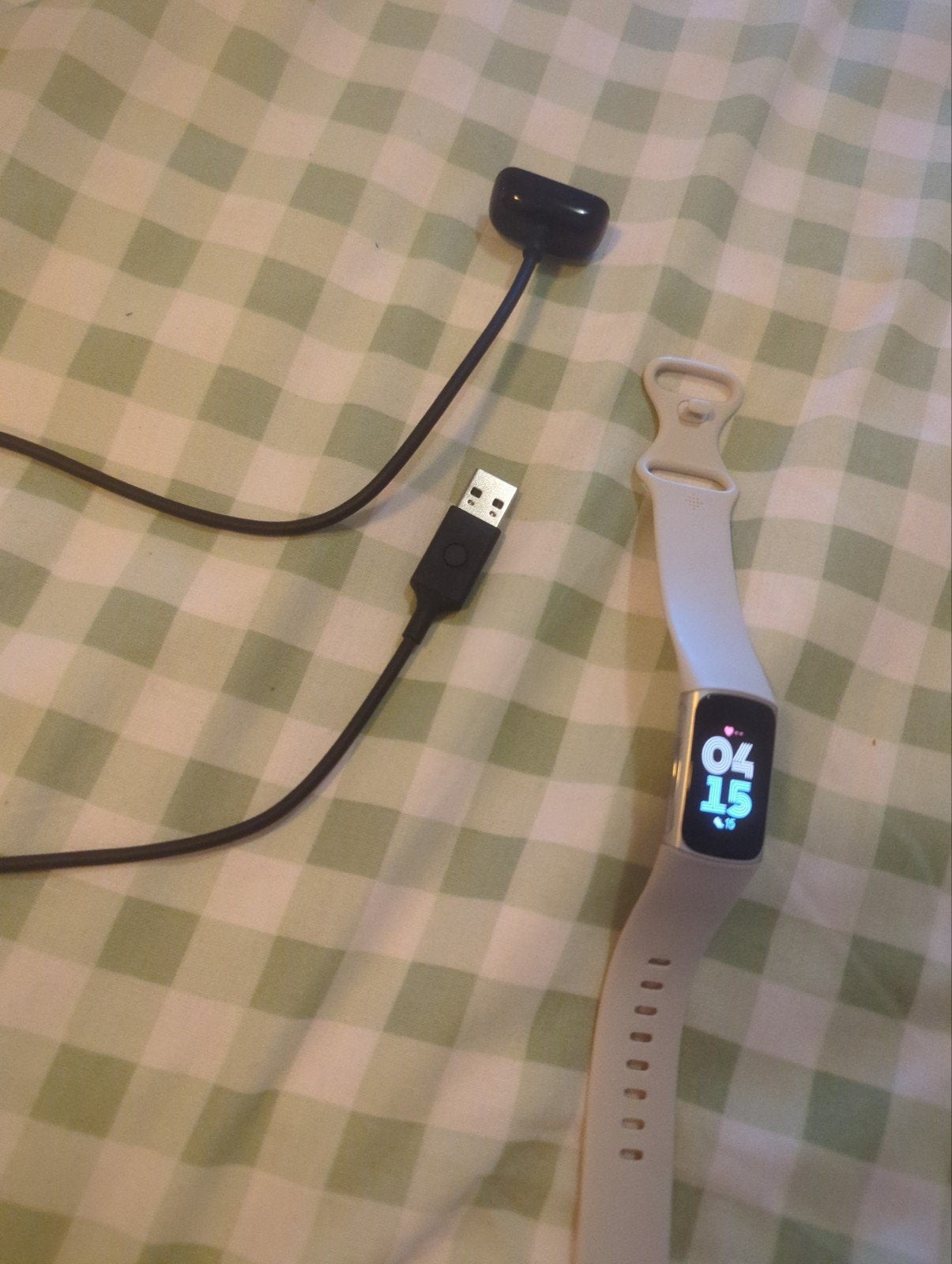Fitbit Charge 6 met oplader, Zwart, Ophalen of Verzenden, Zo goed als nieuw, Fitbit