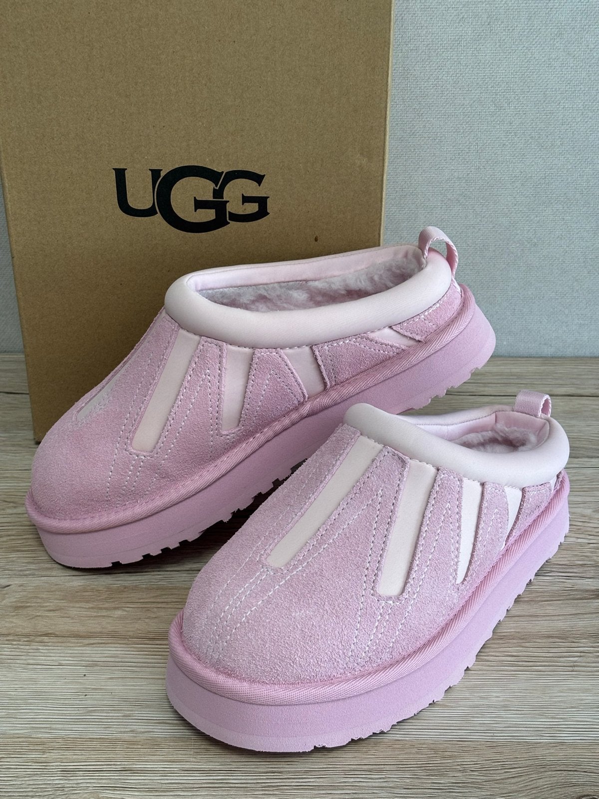 UGG Kids meisjes Tazz Sunwave Roze Sloffen Maat 35 - 1109, Meisje, Overige typen, Nieuw, Ophalen of Verzenden