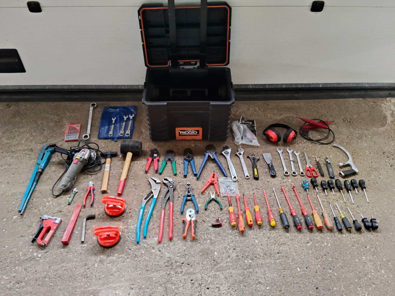Rigid gereedschap trolley met uitgebreide gereedschapset - 1, Gebruikt, Onbekend, Ophalen of Verzenden, Rigid