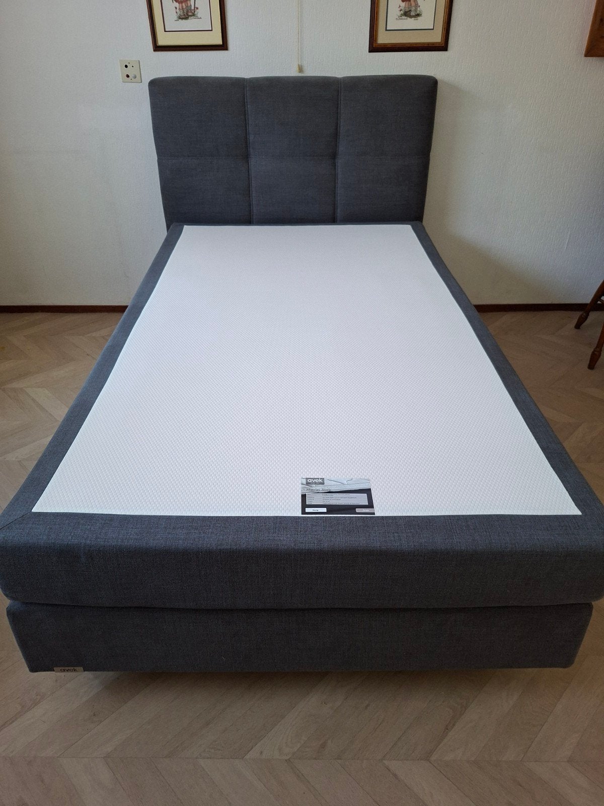 Boxspring Avek Ninety vlak, Ophalen, Zo goed als nieuw, Twijfelaar, 120 cm