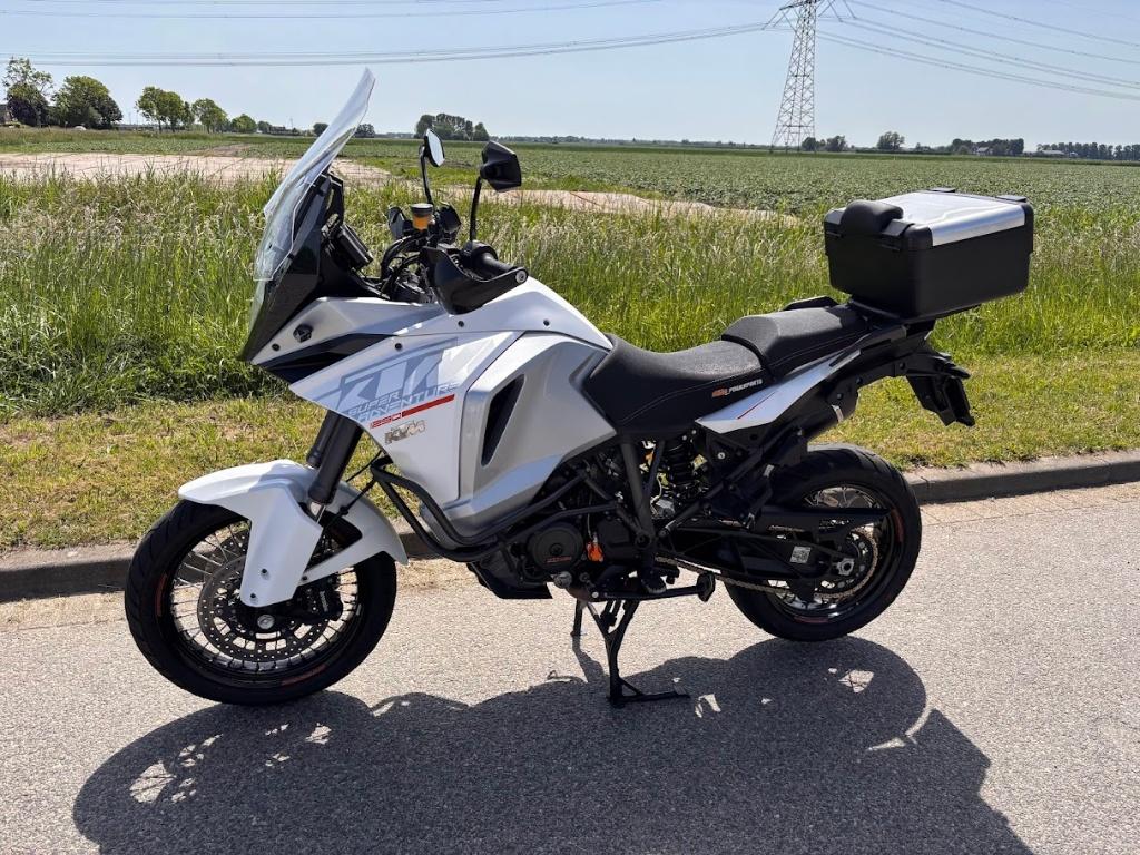 KTM 1290 Super Adventure - complete onderhoudshistorie!, Motoren, Motoren | KTM, 2 cilinders, Handvatverwarming, Motorrijbewijs A