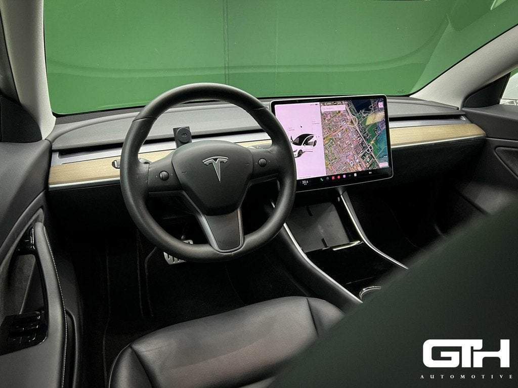 Tesla Model 3 Performance AWD 75 kWh Trekhaak | Marge | NAP, Automaat, 526 pk, 1831 kg, Zwart